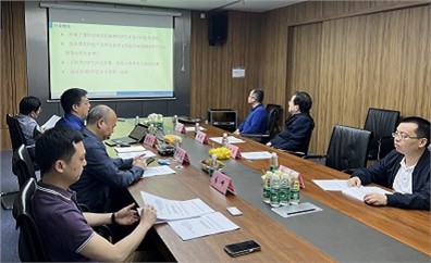 湖南省政協(xié)副主席、工商聯(lián)主席張健一行蒞臨進(jìn)芯電子指導(dǎo)工作